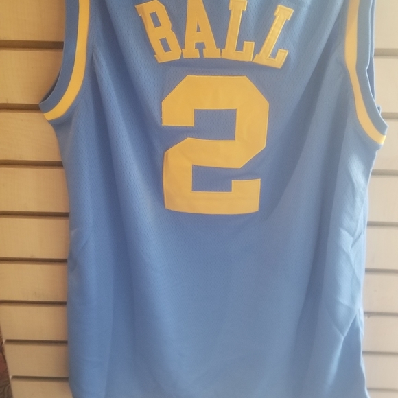 Lakers Throwback Jersey - Picture 3 of 3